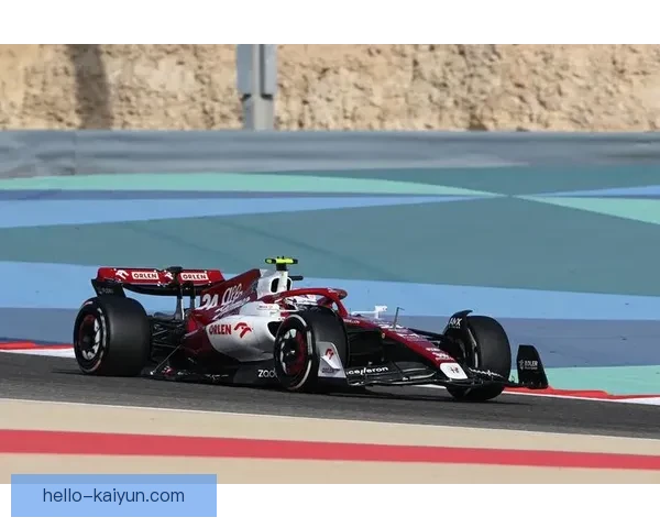 F1赛事聚焦：红牛车队再度称霸赛季 阿尔本重返赛道迎来强势表现