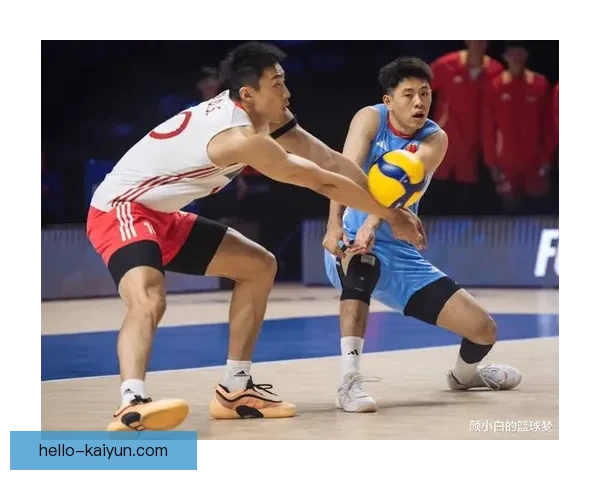 中国男篮力克强敌晋级亚洲杯四强创历史新篇章全队士气高涨展现拼搏精神 中国男篮力克强敌晋级亚洲杯四强创历史新篇章全队士气高涨展现拼搏精神