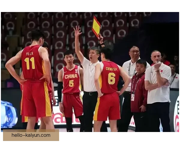 中国男篮世预赛再创佳绩 激战中展现年轻力量与团队精神