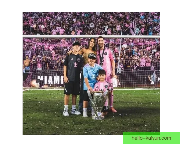 梅西加盟迈阿密国际后首次亮相引发热议 打破美职联观赛记录