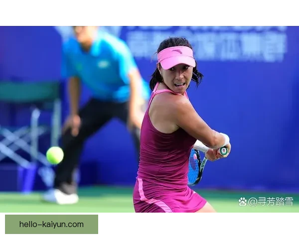 网球赛场最新动态：顶尖选手激战全锦标赛精彩瞬间