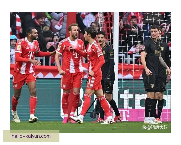 德甲联赛最新动态：拜仁慕尼黑迎来新帅，沙尔克04准备迎战多特蒙德